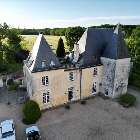 Chateau De La Vallade Saint-Porchaire ภายนอก รูปภาพ