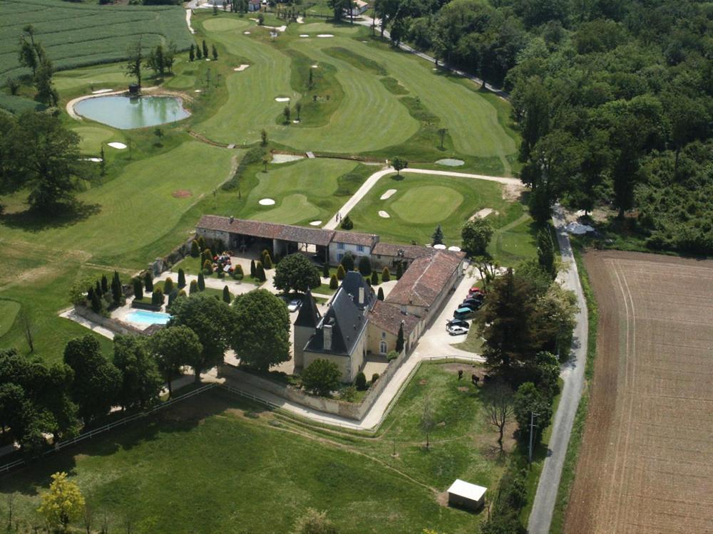 Chateau De La Vallade Saint-Porchaire ภายนอก รูปภาพ